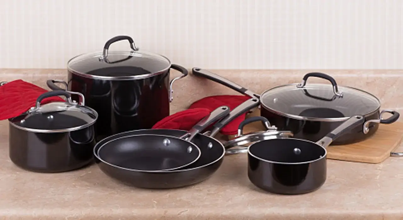 You are currently viewing 7 Best Cookware Sets Under $200 In 2023 To Meet All Kitchen Needs
