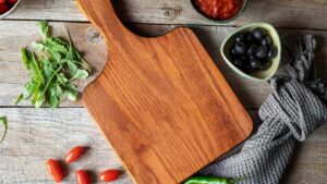 Read more about the article Which Wood is best for Chopping Boards?